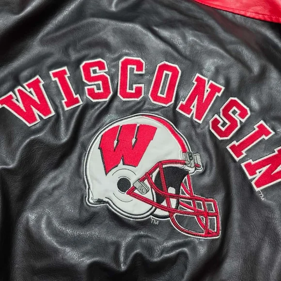 Vintage Wisconsin Badgers Steve & Barry’s FAUX Leather Jacket NCAA Men’s XXL - Picture 6 of 9